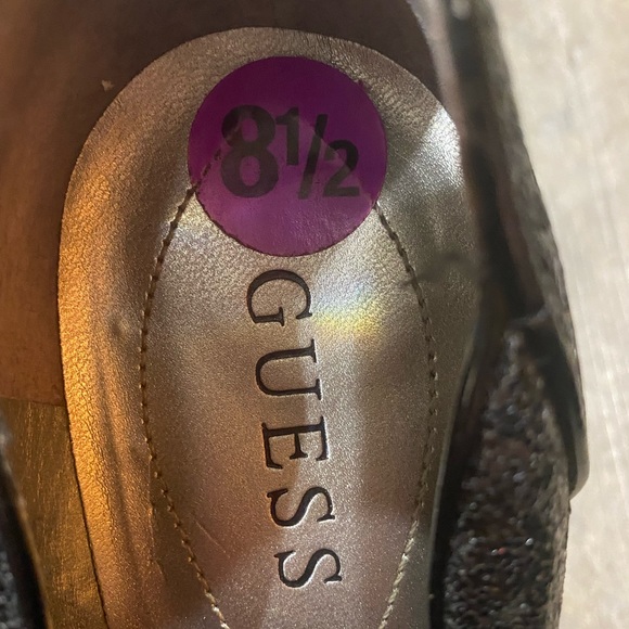 GUESS Pumps 👠 - Picture 11 of 11